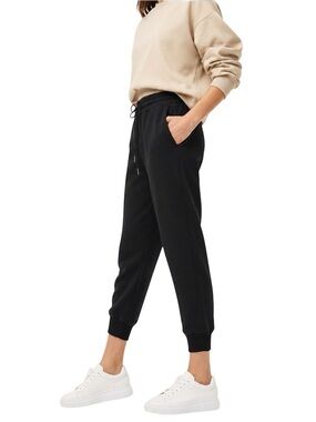 Aritzia Wilfred Crepette Buffon Black Joggers S Cropped Athleisure Casual Pants